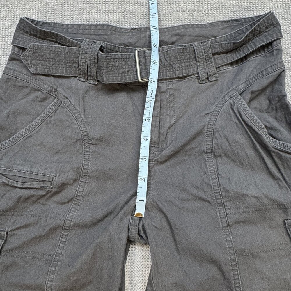 Columbia Womens Gray Cargo Capri Pants Size 4 Pockets Belted Double Button Waist - Picture 11 of 15